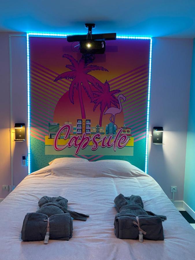 Capsule Miami Vice - Jacuzzi - Billard - Ecran Cinema & Netflix - Ping-Pong - Nintendo & Jeux- 리에뱅 외부 사진