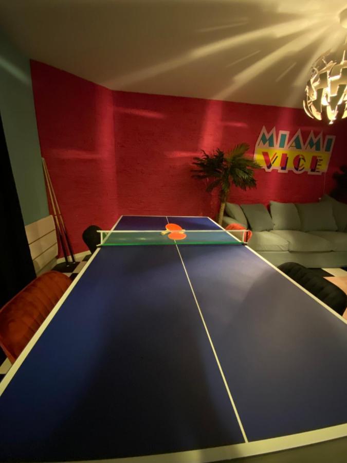 Capsule Miami Vice - Jacuzzi - Billard - Ecran Cinema & Netflix - Ping-Pong - Nintendo & Jeux- 리에뱅 외부 사진